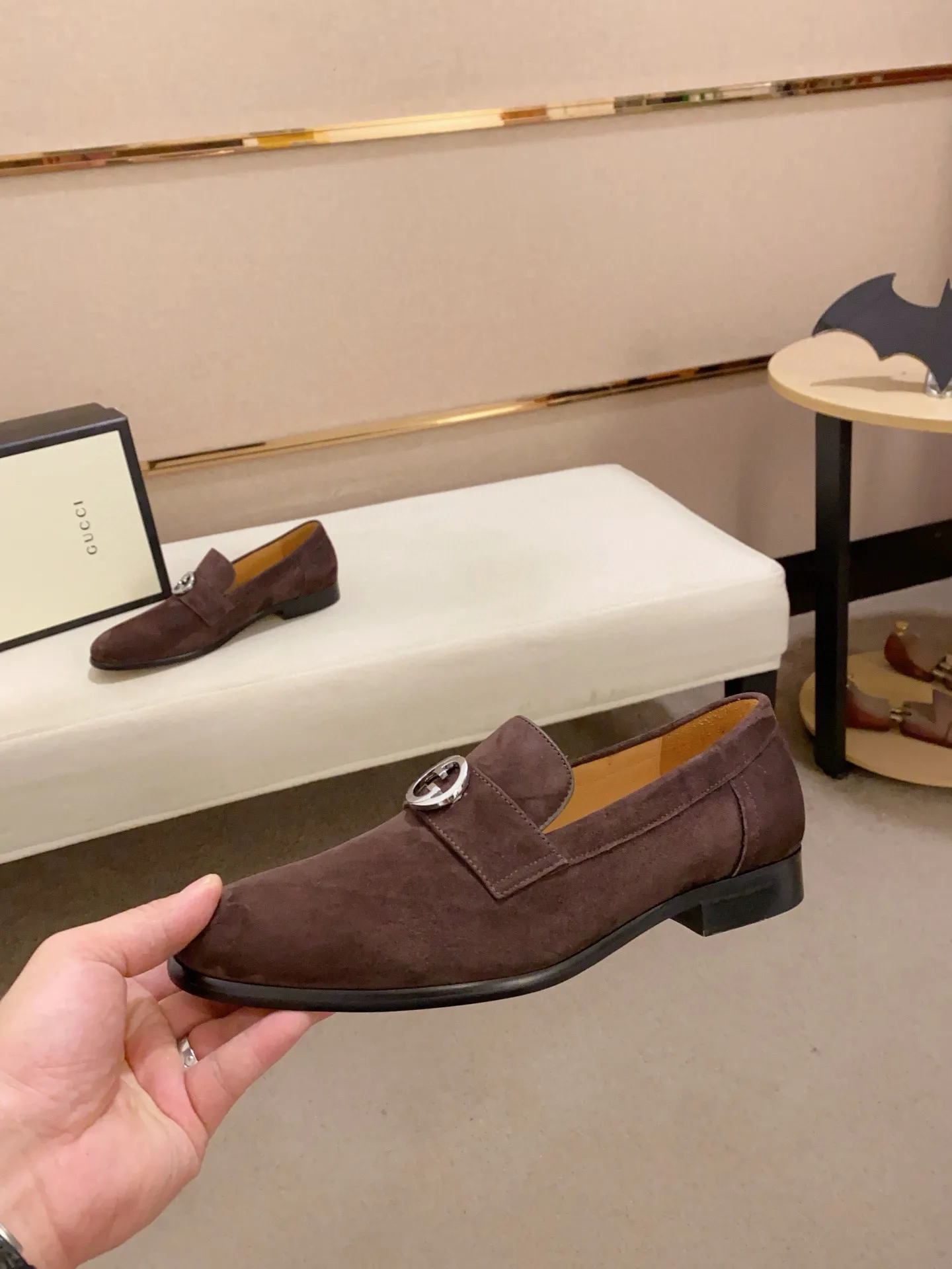 Men's shoes 💰: 520💰 (GUCCI) new series ss hot new products 💢 💠 Casual leather shoes 👞, first layer of cowhide, upper hardware buckles and logo on the sides of the shoe, brand logo on the insole and sole 💠 💎Upper: 100% cowhide 💎Inner: cowhide/100% 💎Feet: cowhide/100% 💎Sole: rubber/100% 💎SIZE: 38 39 40 41 42 43 44 Can be customized 45